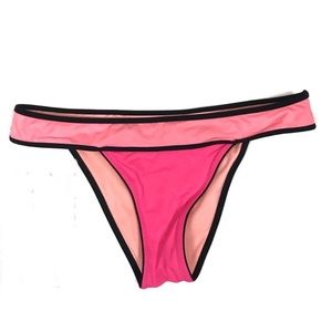 NWOT Cheeky Bikini bottoms